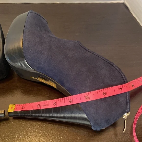 New Bakers Katlyn Navy Suede Peeptoe Booties Size 6 - Picture 9 of 12
